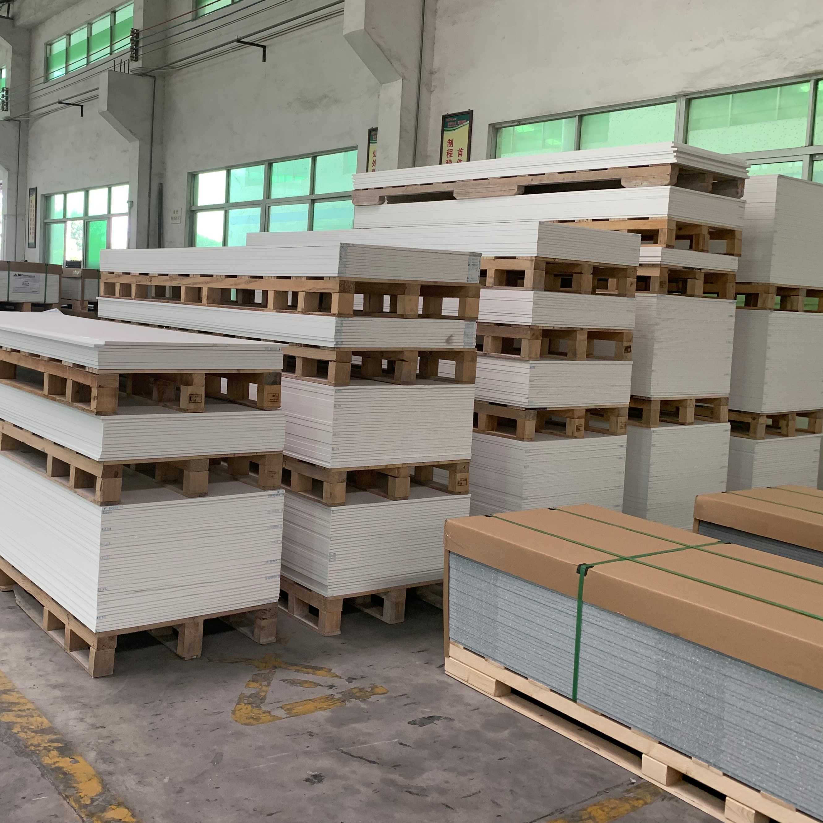 Amostra Gratuita de Superfície Sólida Aprovada pela CE 100% Folhas de Superfície Sólida de Acrílico Puro